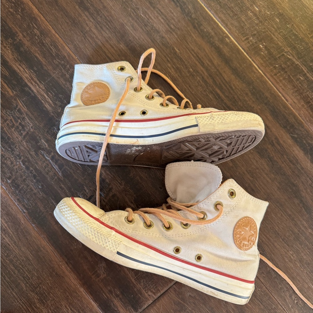 Vintage Cream Suede Converse All-Stars